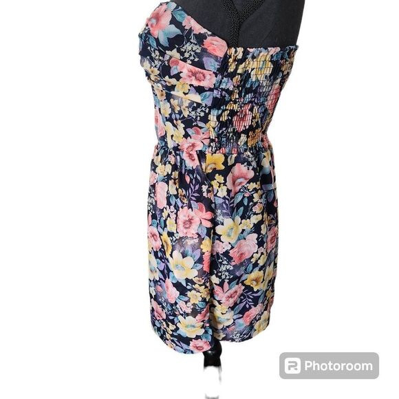 Retro Pinup Forever 21 Black & Floral Print Strapless Mini Dress with POCKETS - Picture 3 of 9